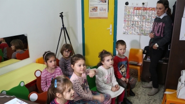 Показно Видео за уроците в детските градини - школа Интензив - Габрово, Дряново, Севлиево, Трявна